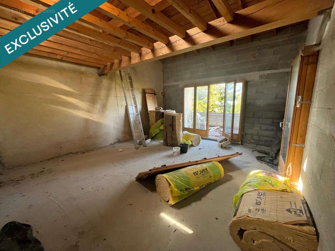 Maison 30 m² à Toulaud  - photo 2