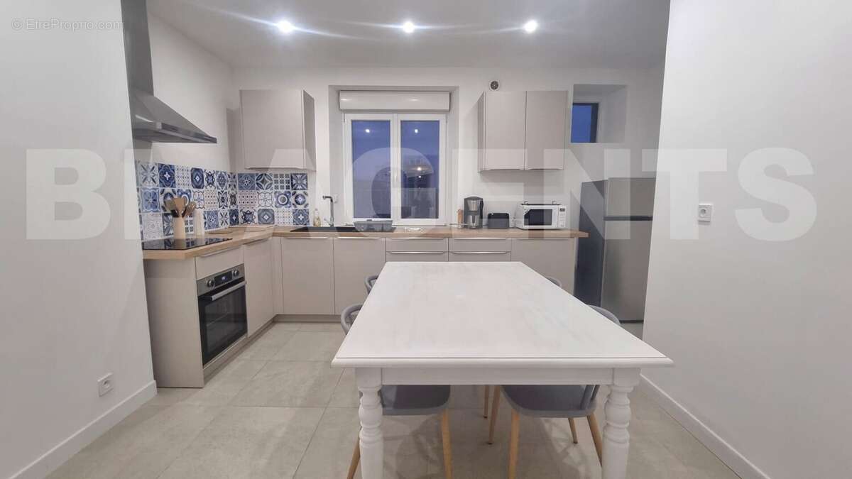 cf633b5c-bade-43ae-83ae-28250ff3a96c - Appartement à CHARLEVILLE-MEZIERES