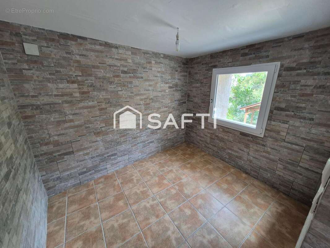 Photo 8 - Maison à LA GUERCHE