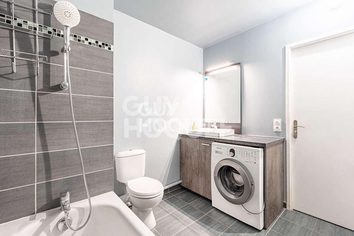 Appartement à GENNEVILLIERS