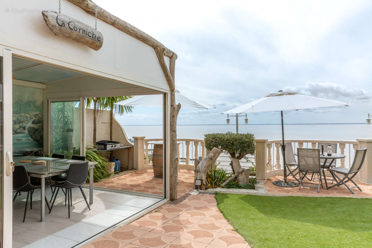 Maison à MESCHERS-SUR-GIRONDE