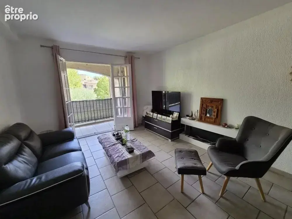PEYMEINADE, Appartement 3 Pièces, Cave, Parking - photo 2