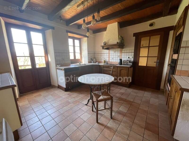 Maison à BELLAC