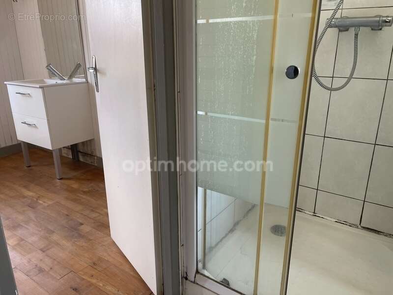 Maison en pierre  210 m2 avec potentiel - photo 12