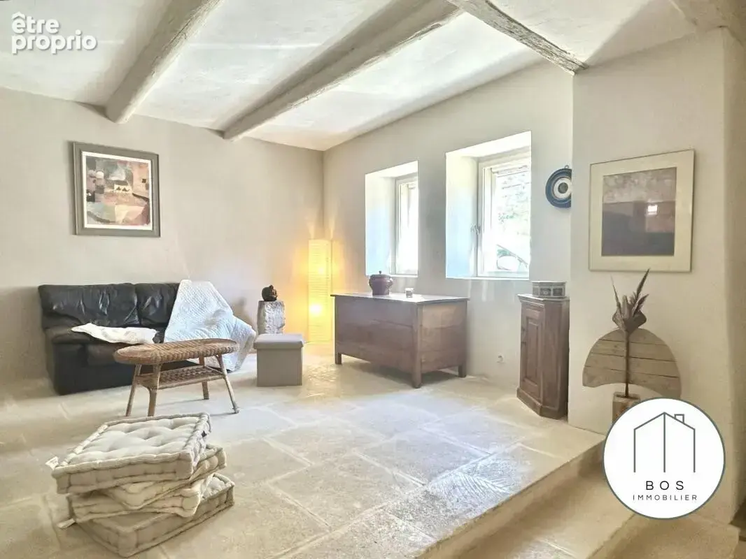 Bâtisse en pierres avec piscine - photo 25