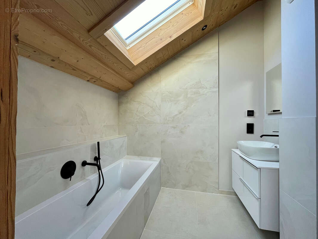 Appartement à LES VILLARDS-SUR-THONES