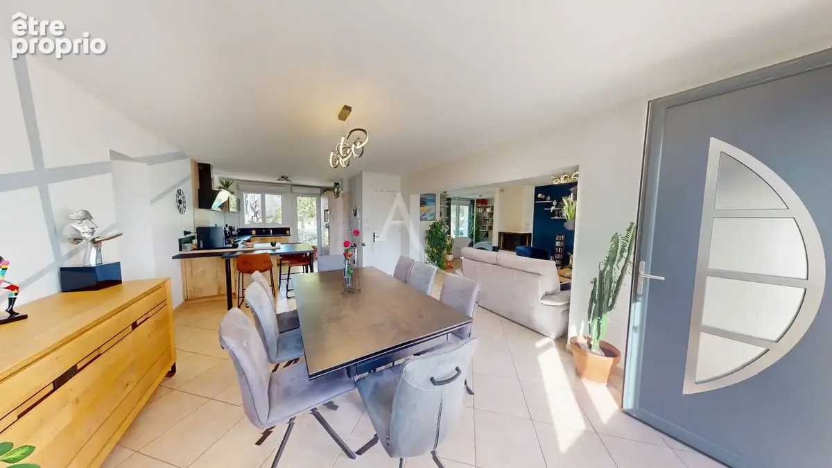 Maison coup de coeur à vendre à Chécy Maison avec garage, dépendance et carport - photo 3