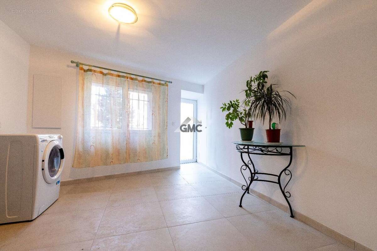 Maison 94 m² à Paulhan  - photo 9