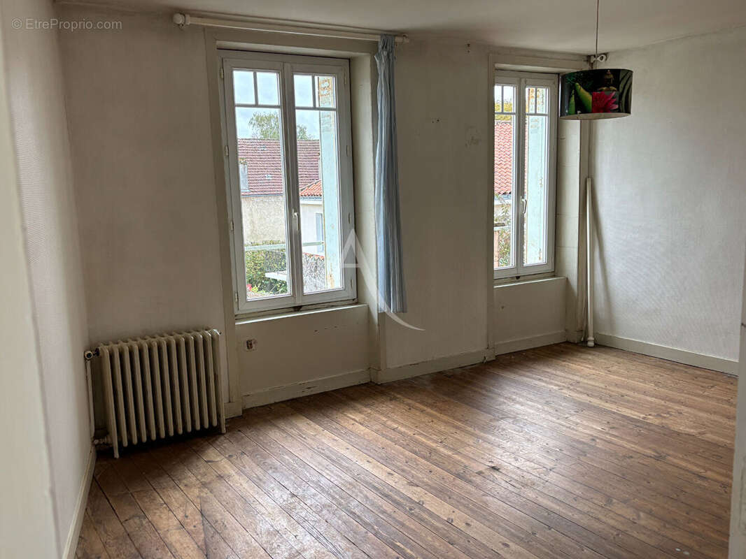 Maison à L&#039;HERMENAULT