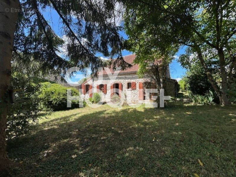 Maison à LE GAULT-SOIGNY