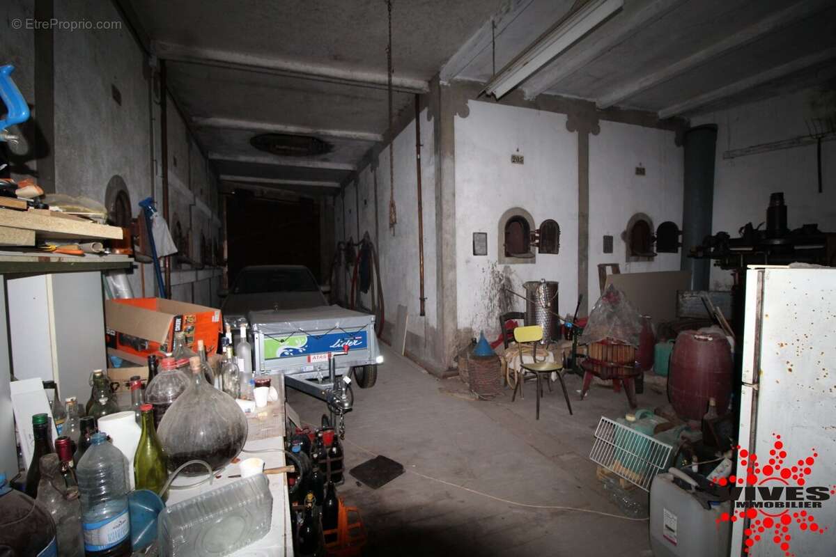 Commerce à CAPESTANG