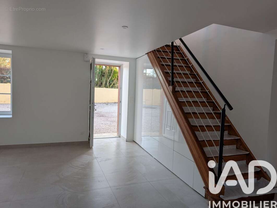 Photo 2 - Maison à TOLLEVAST