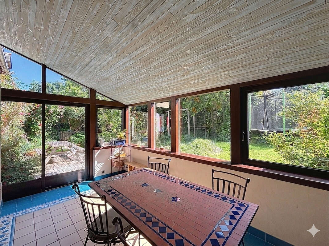Maison à SAINT-SULPICE-LA-FORET