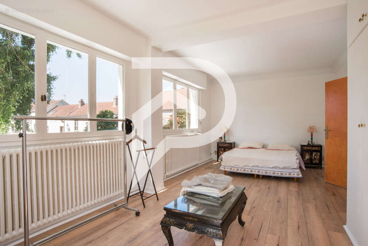 Maison à MONTLIGNON