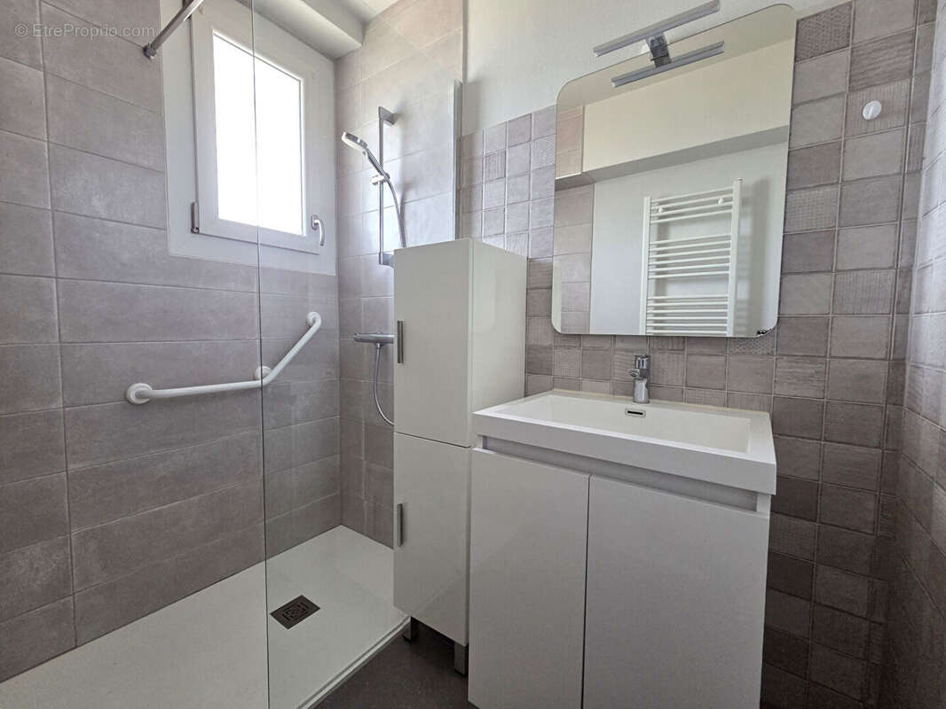 Maison individuelle de 75m²  à rénover - Terrain de 1 750 m² - Grenier aménageable - À 3 min de Bletterans - photo 10