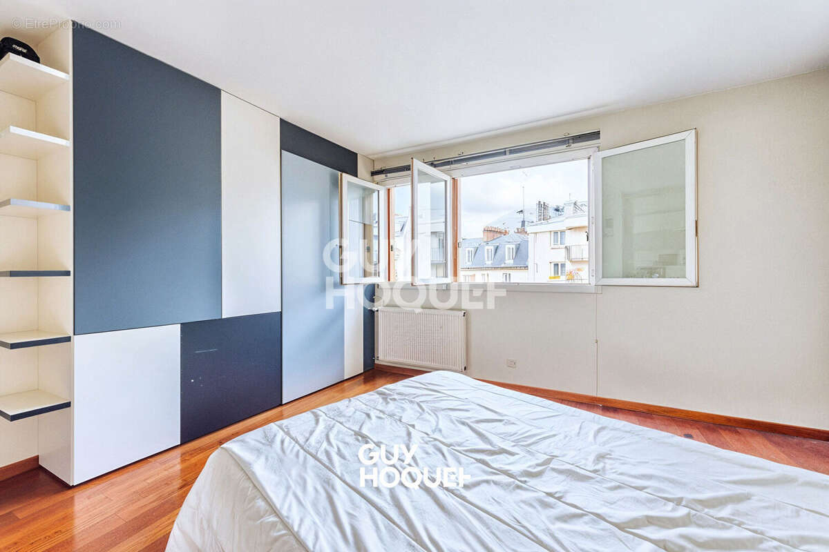 Appartement à PARIS-10E