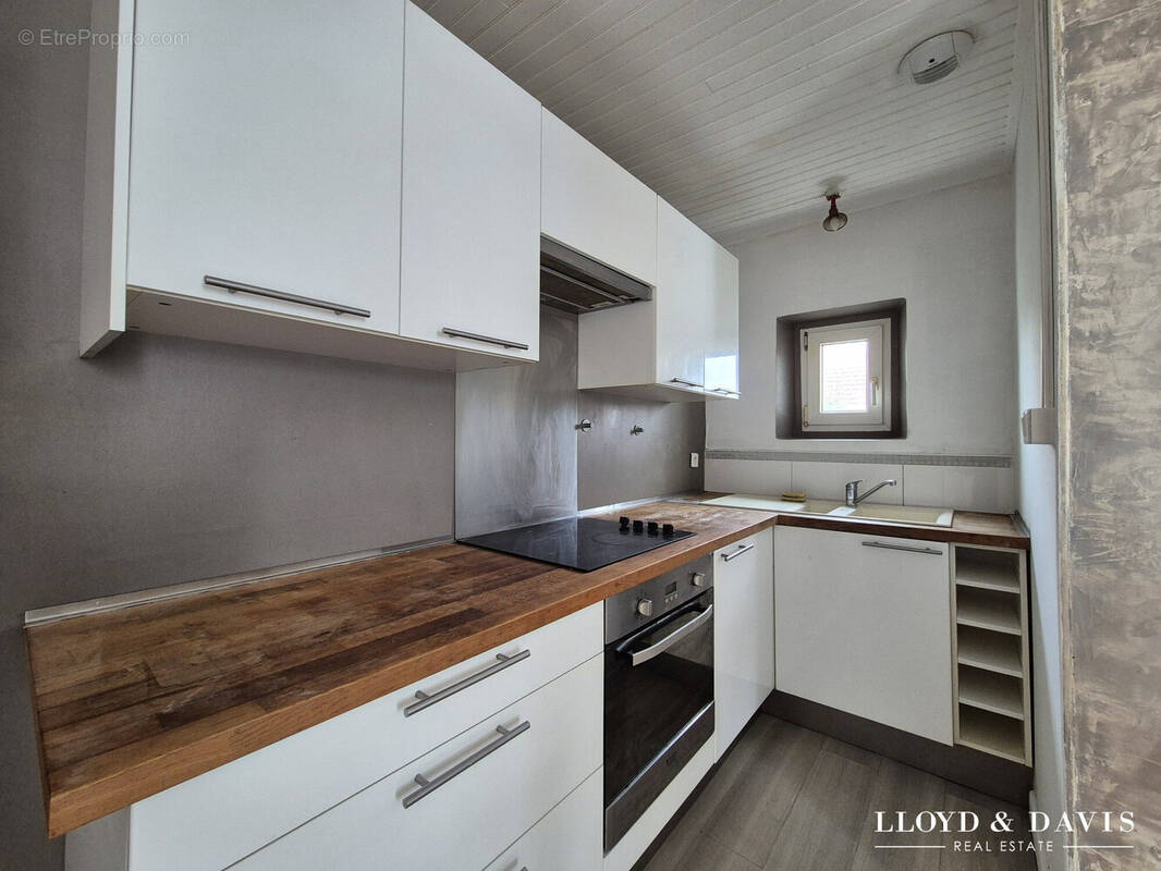 ARES T2 cuisine équipée - Appartement à ARES