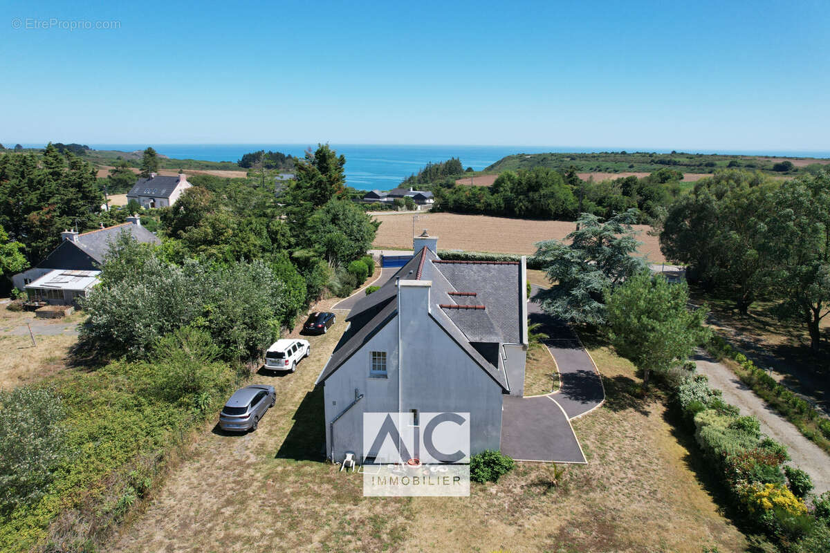 Maison à PLOUEZEC