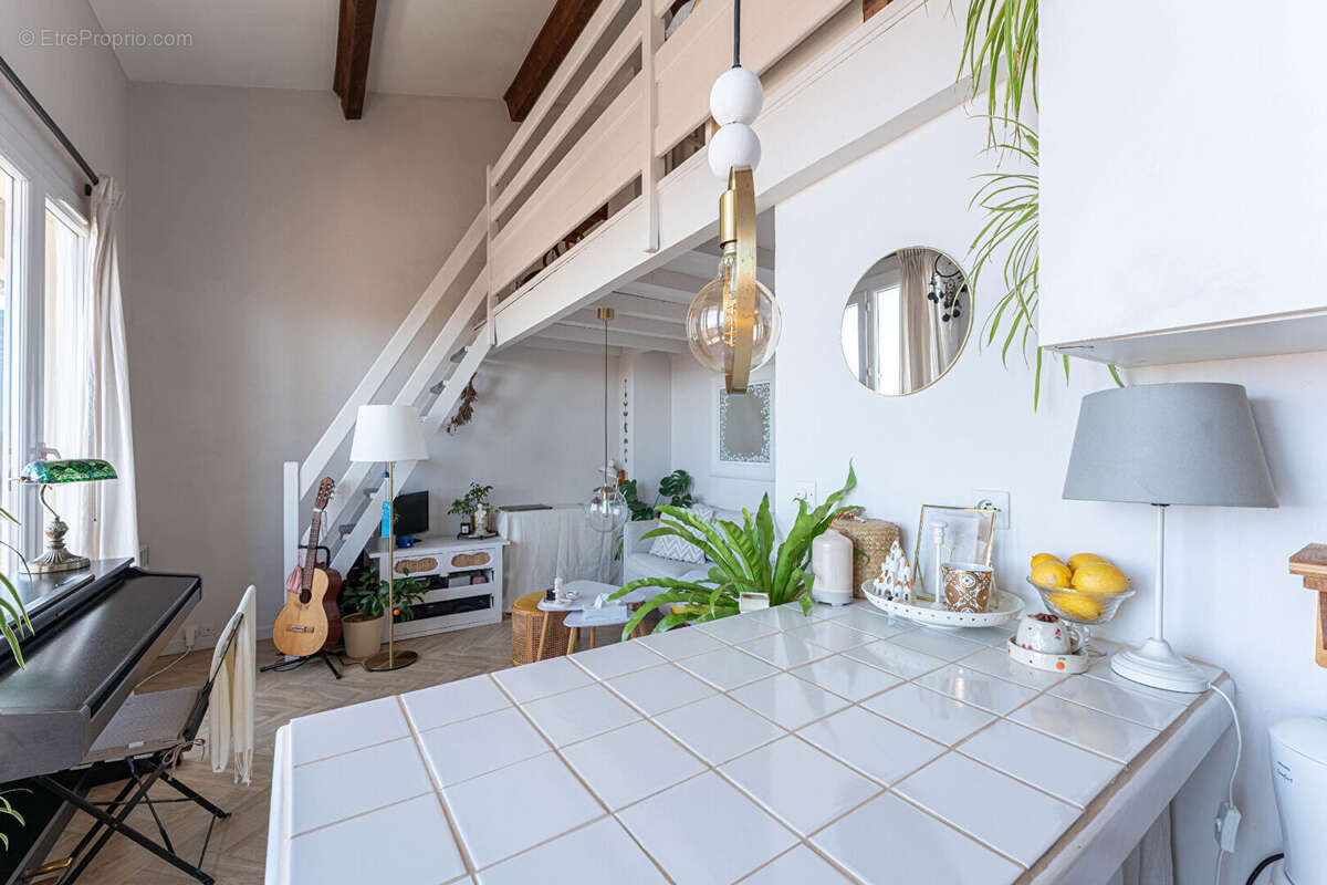Appartement à SAUSSET-LES-PINS