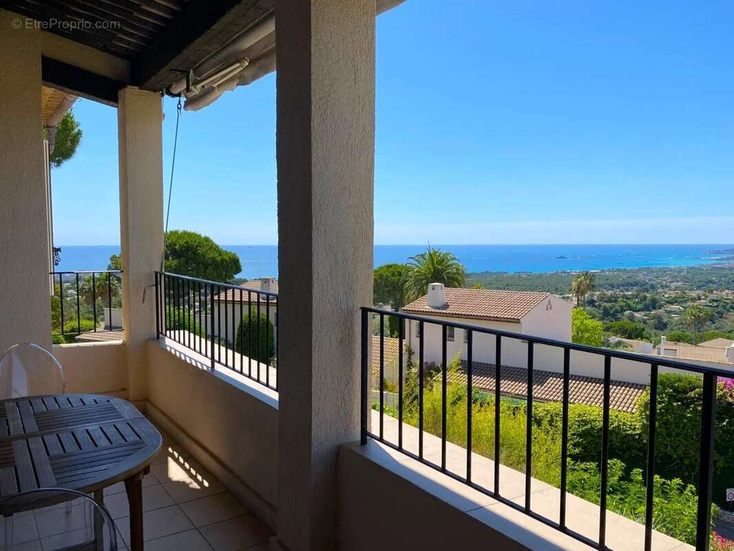 Appartement à VILLENEUVE-LOUBET