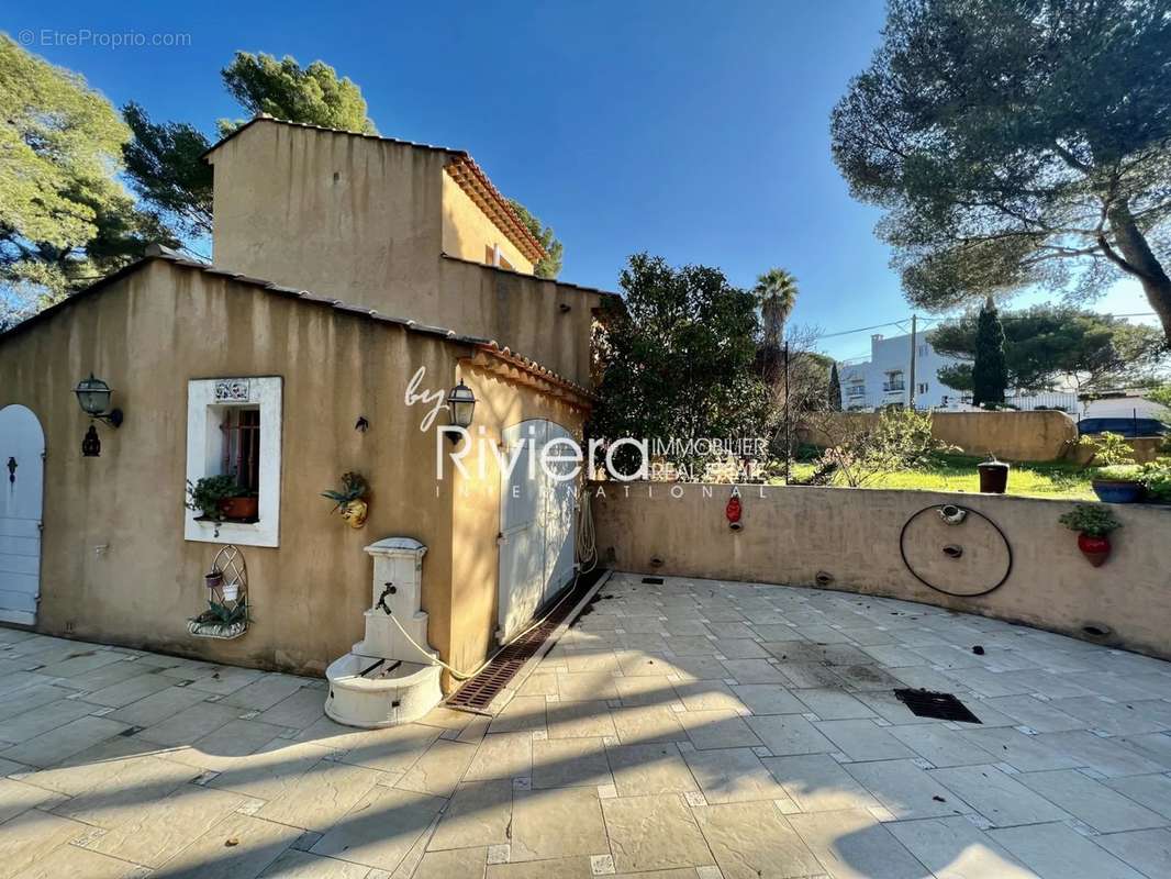 Maison à CAVALAIRE-SUR-MER