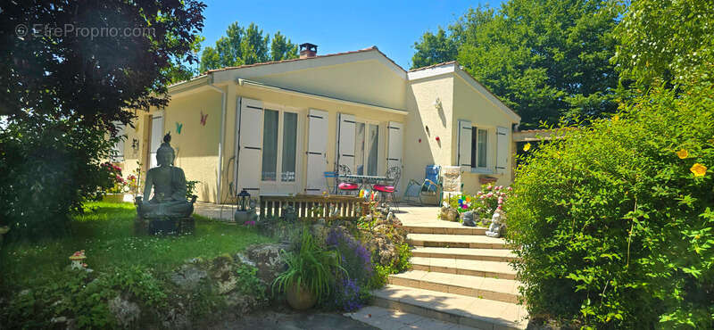 Maison à CHANIERS