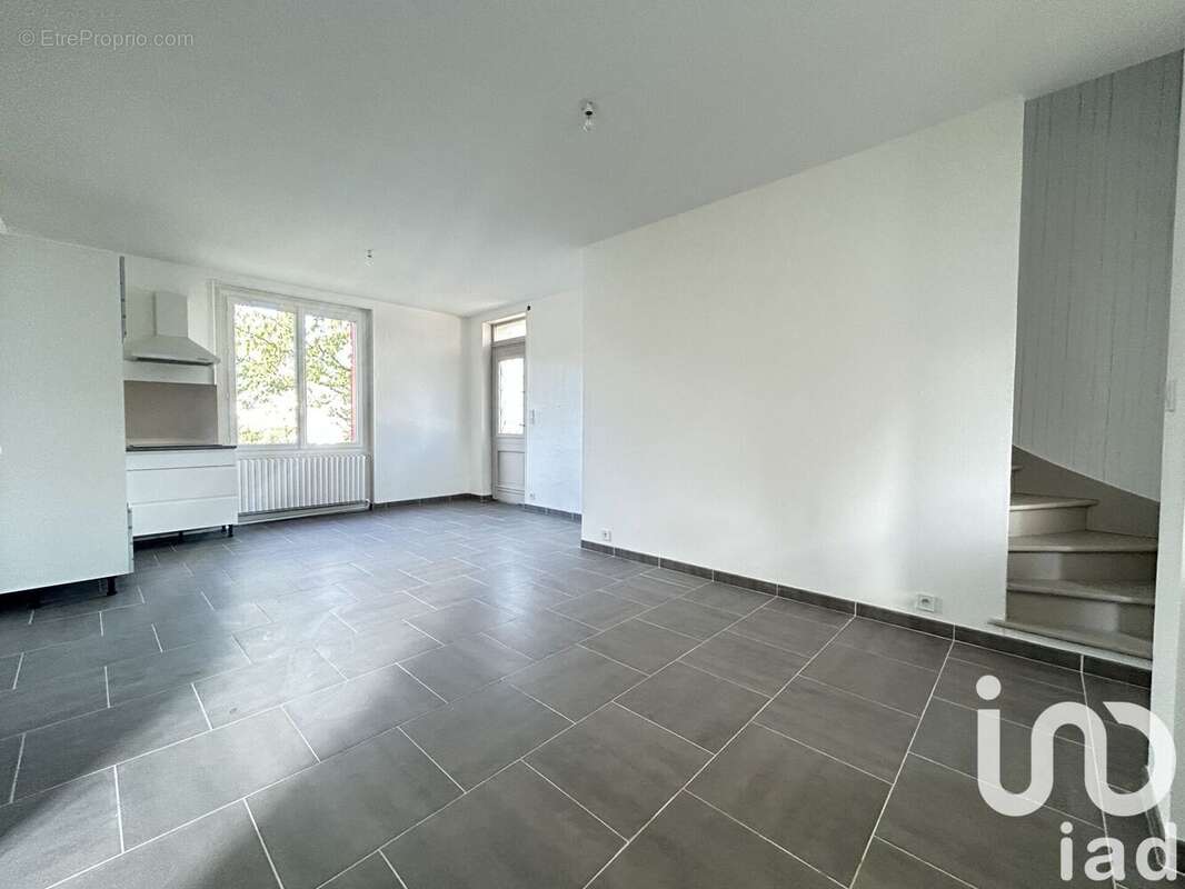 Photo 3 - Maison à MALESHERBES