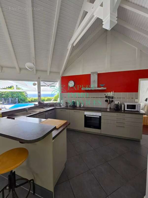 Maison à CAPESTERRE-DE-MARIE-GALANTE