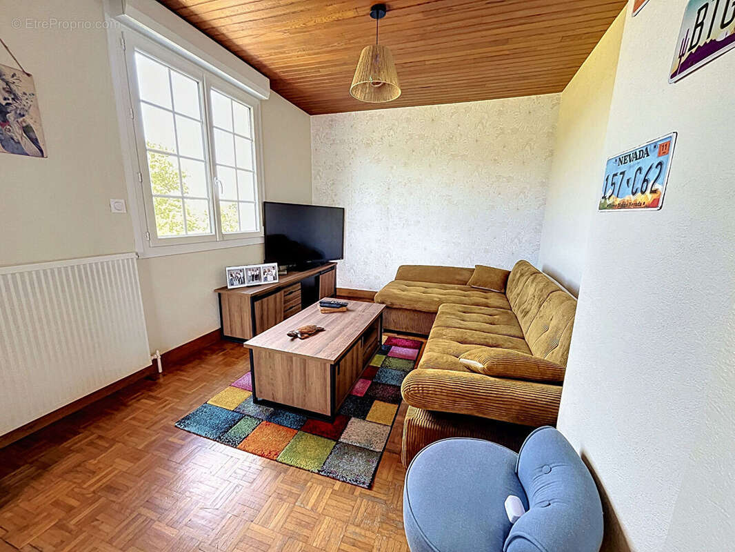 Maison Grandparigny  (50540), 4 pièce(s), sous-sol, plain-pied, terrain, - photo 3