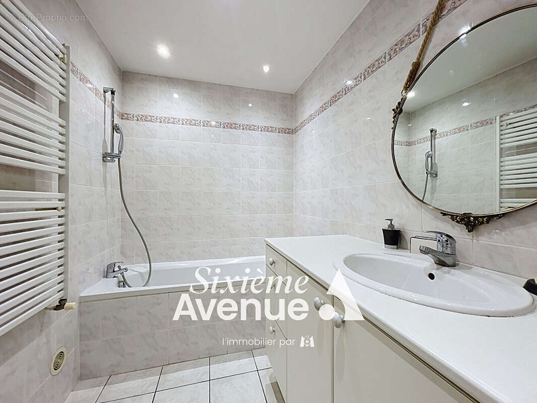 Appartement Decines Charpieu 4 pièce(s) 73 m2 - photo 10