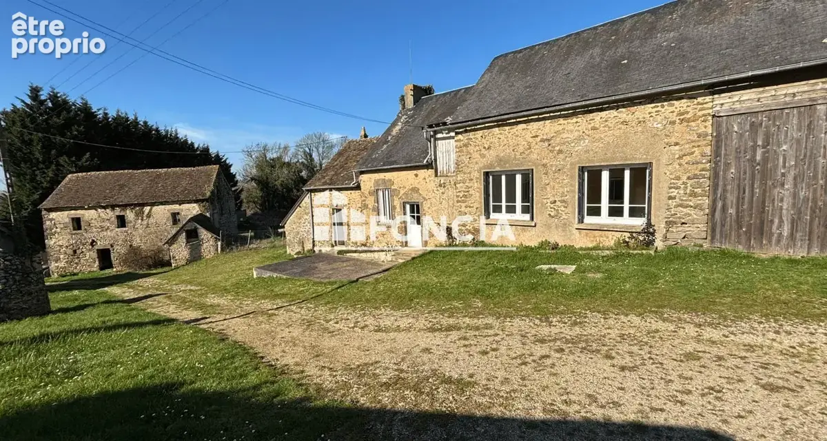 Maison à FRESNAY-SUR-SARTHE