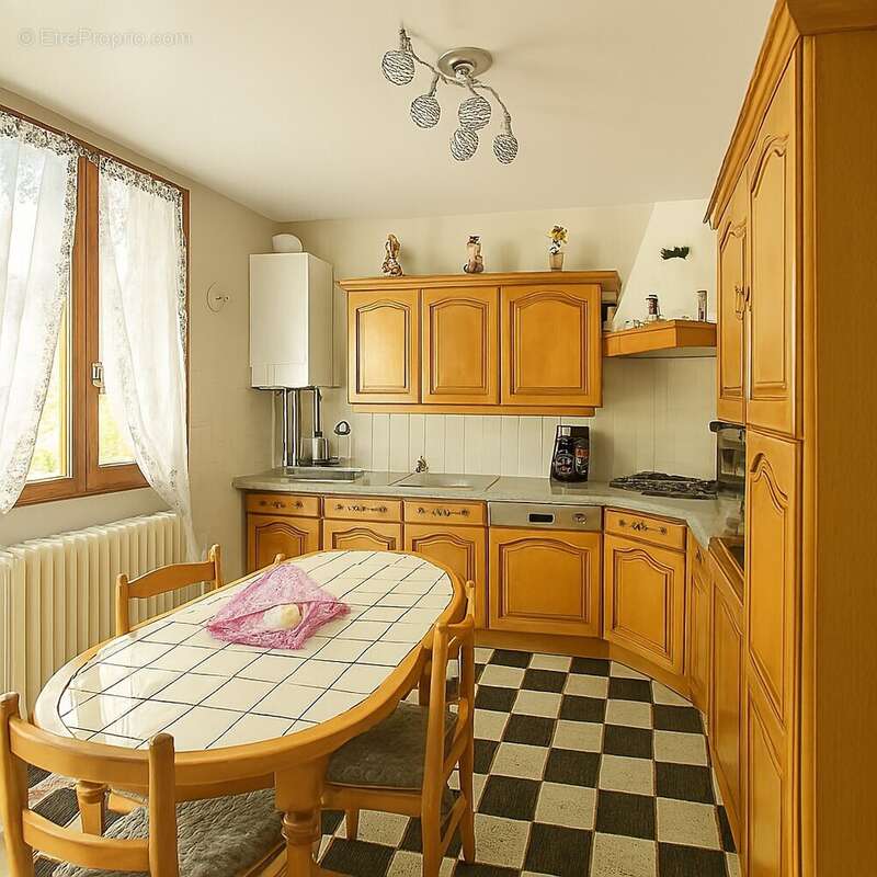 À vendre - Maison familiale à Bornel ! - photo 4