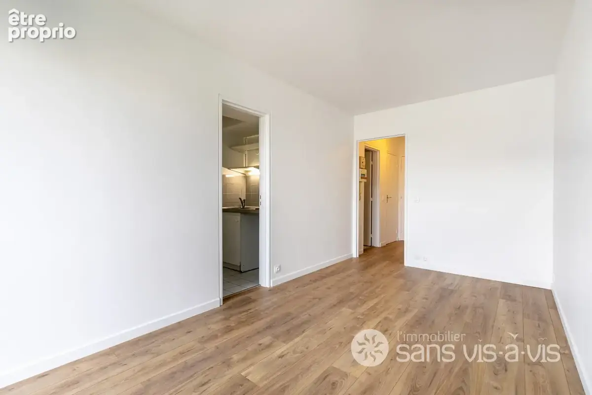 Studio de 23m2 avec balcon cave et box ! - photo 4