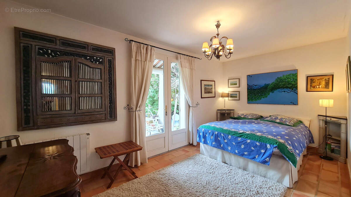 Maison à VILLENEUVE-LES-AVIGNON