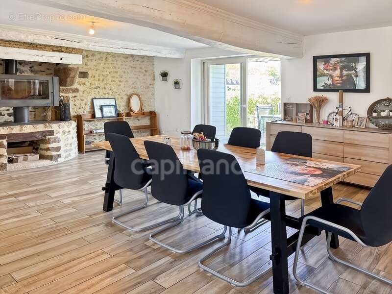 MARESCHE (72) à vendre longère 4 chambres sur 7300 m2 - photo 2