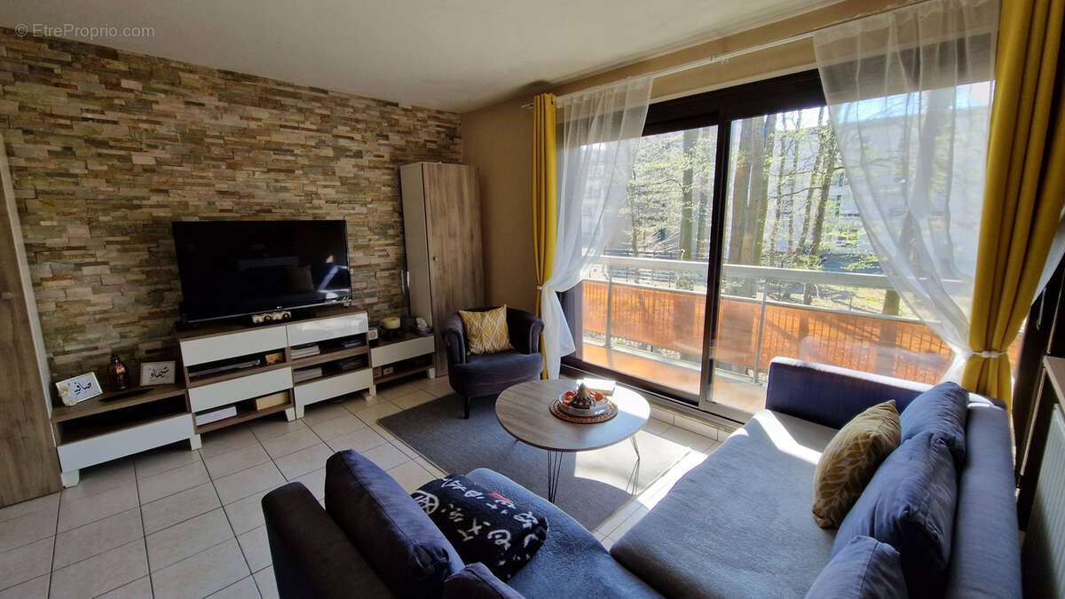 APPARTEMENT F3 avec grand balcon - photo 2