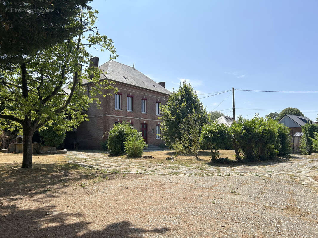 Maison de Maître entre Grandvilliers et Poix de Picardie - photo 6