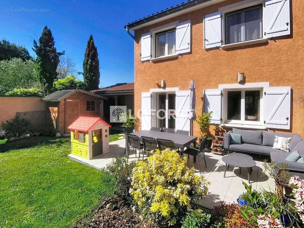Maison à PARCIEUX