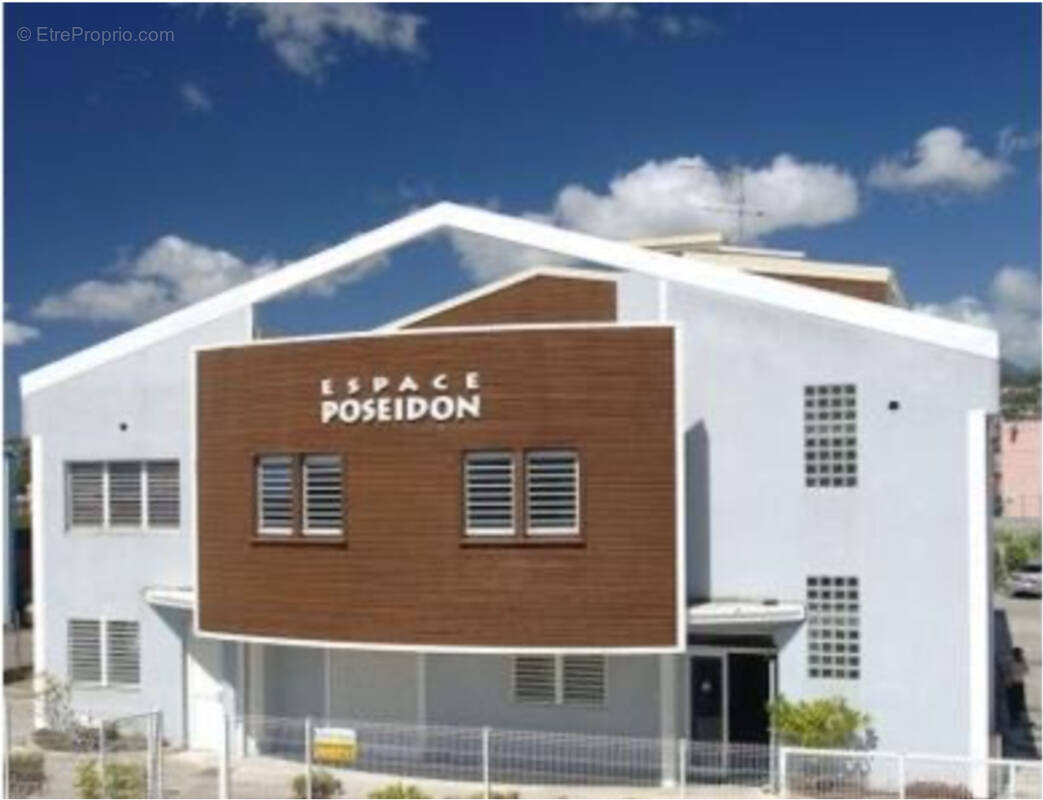 Commerce à FORT-DE-FRANCE