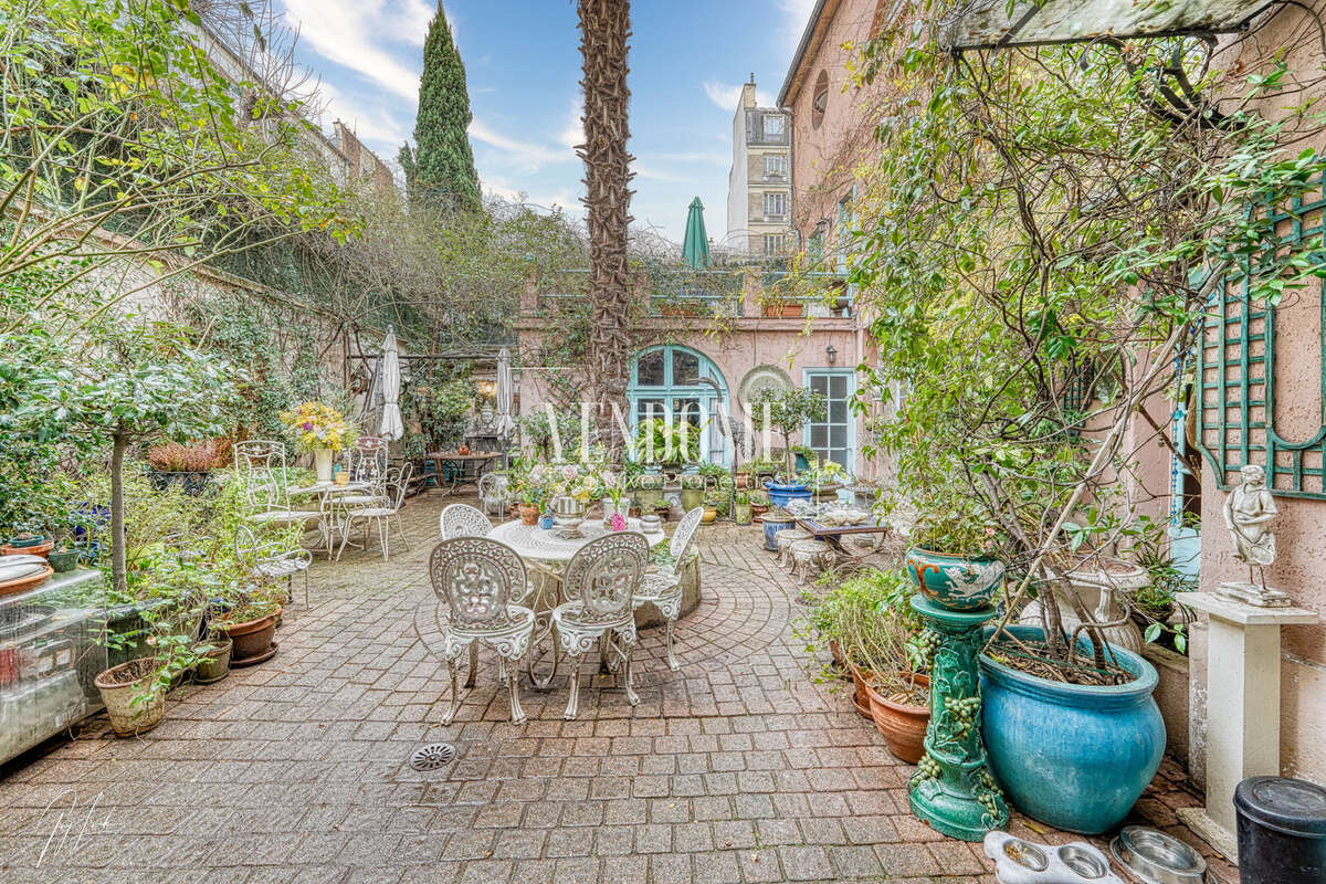 Maison à PARIS-18E
