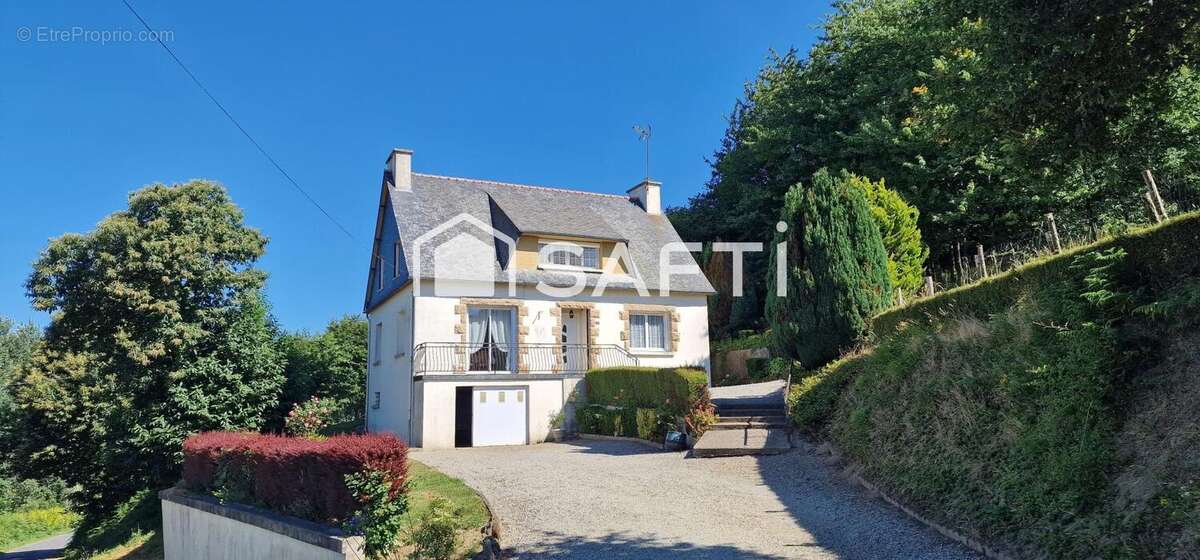 Photo 2 - Maison à SAINT-GOUENO