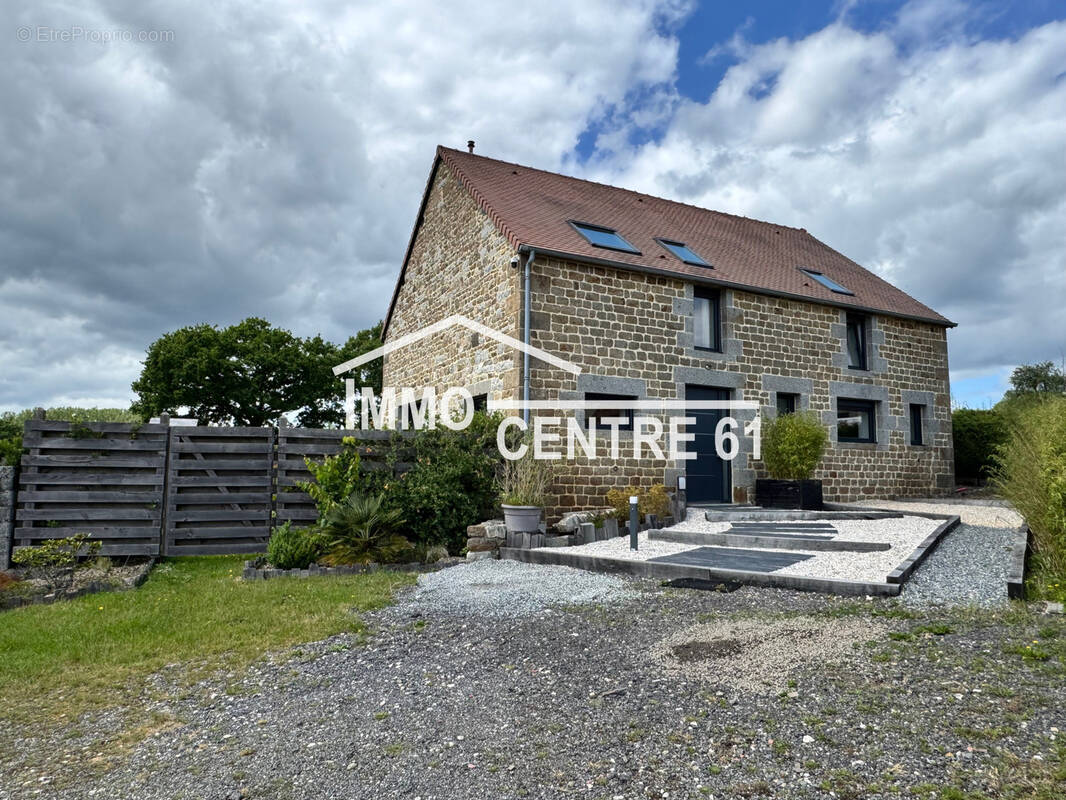 Maison à LA FERTE-MACE