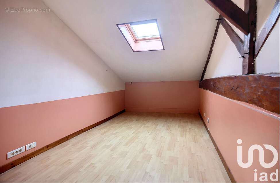 Photo 9 - Maison à CHERVES-RICHEMONT