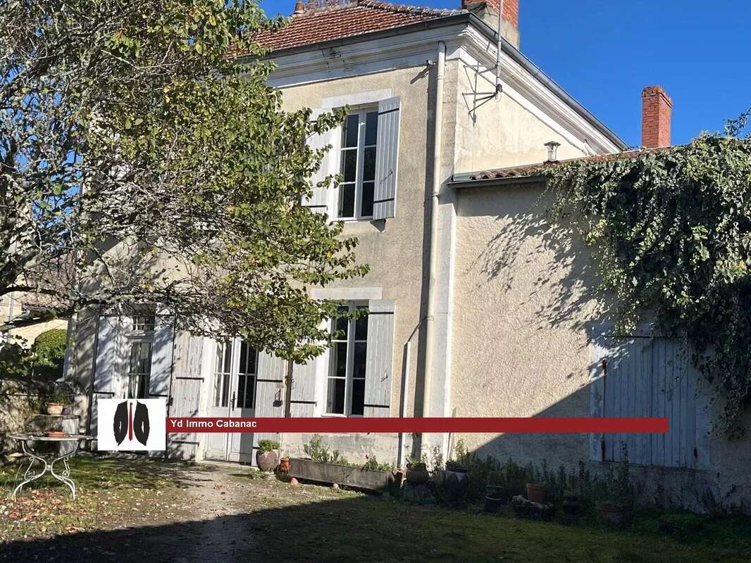 Maison à LANDIRAS