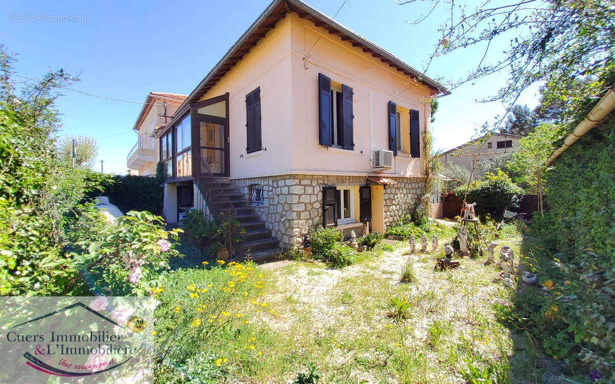 Maison à CUERS