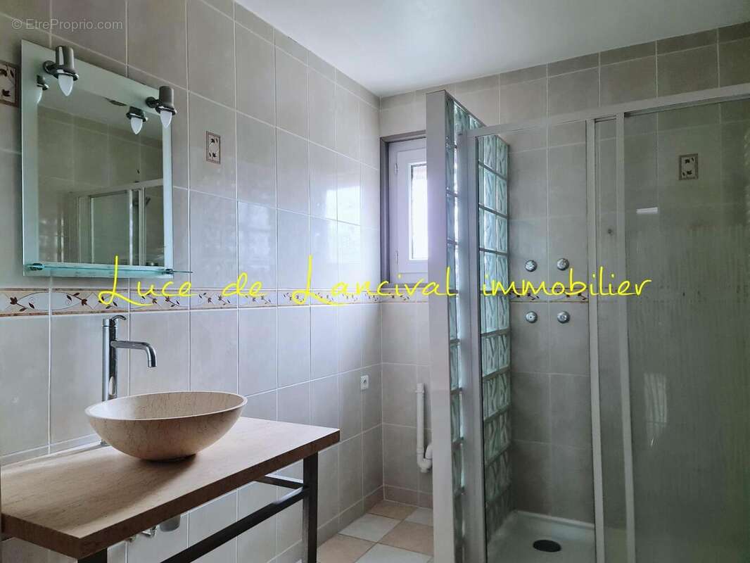 Photo 3 - Maison à SAINT-QUENTIN