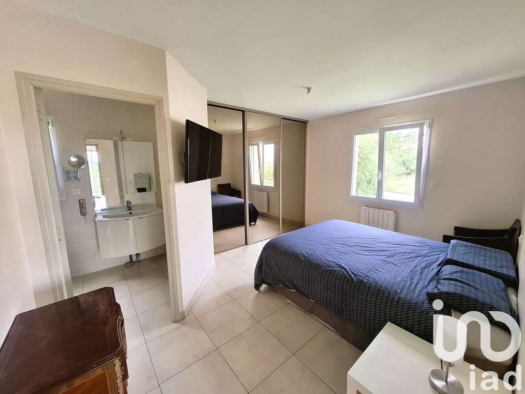 Photo 6 - Maison à FEUGERES