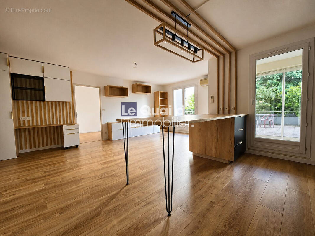 Appartement à FONTAINE