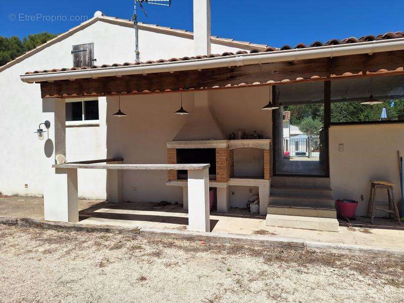 Maison 164 m² à Beaucaire  - photo 6