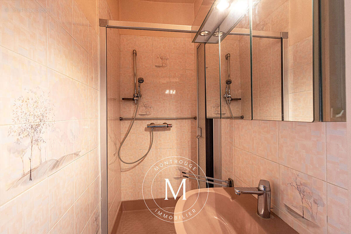 Appartement à MONTROUGE